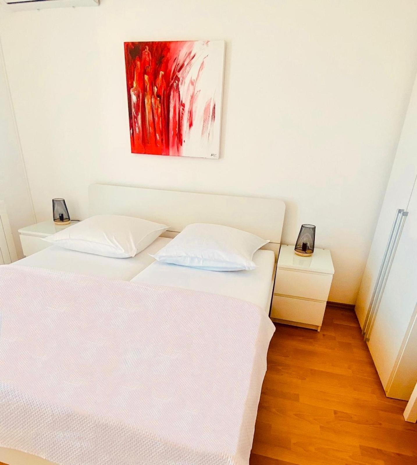 House Agradable Apartment Seget Vranjica Bagian luar foto